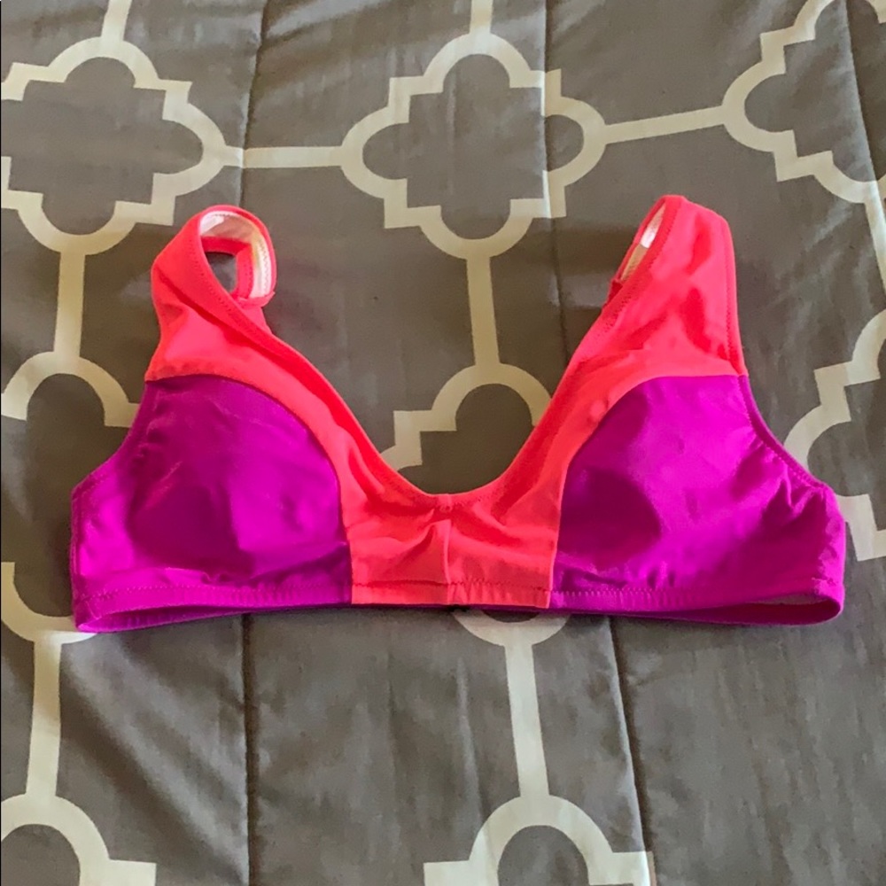 VS Pink swim top